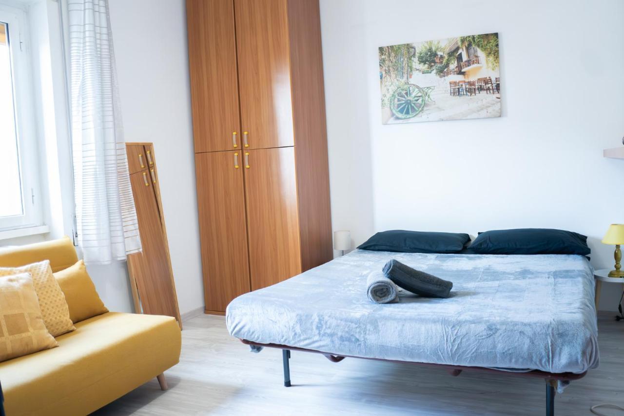 Nonna Pina Guest House Moderno Appartamento Vicino Metro AWifi,Netflix Rome Exterior photo